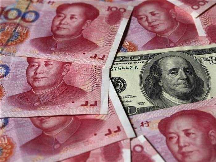 Chinese Yuan Tumbles Again
