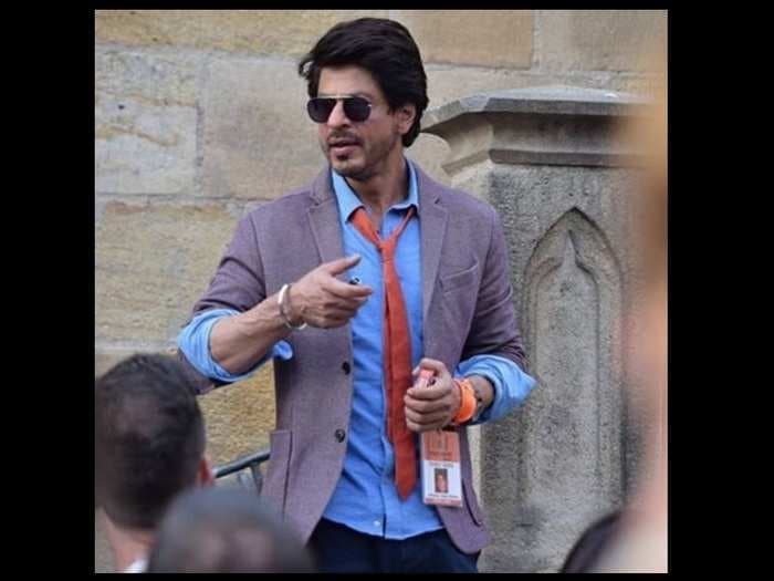 SRK starts shooting for Imtiaz Ali’s next, shares pics from Prague