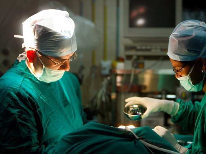 Here's how much surgeons, lawyers, and 17 other top-earning professionals make per hour