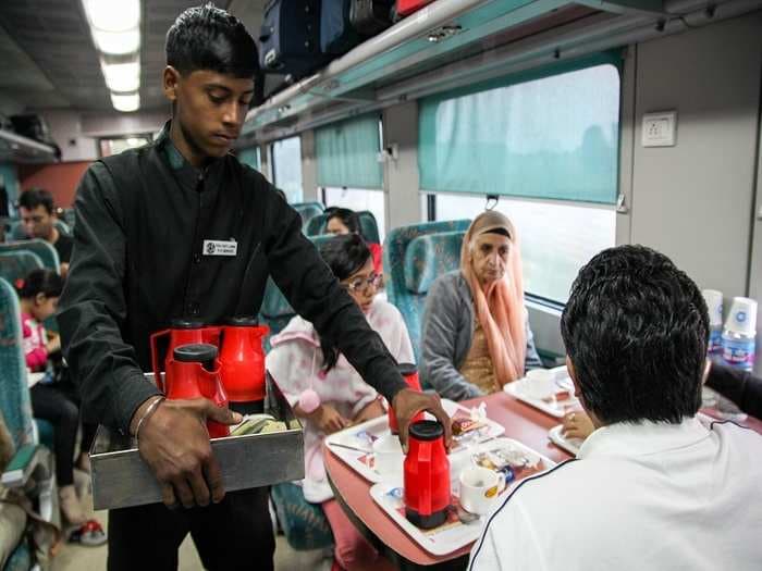 Step up from sandwiches and thalis; now order pizzas and burgers on trains