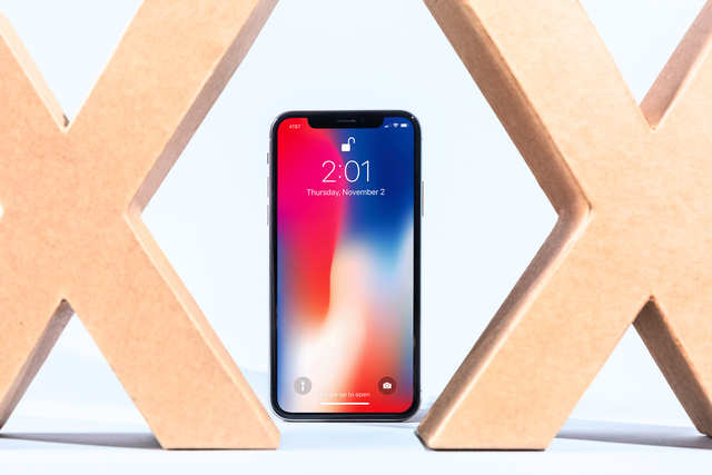 Butthat's where the similarities end. The iPhone X has a brand-new design with a larger screen.