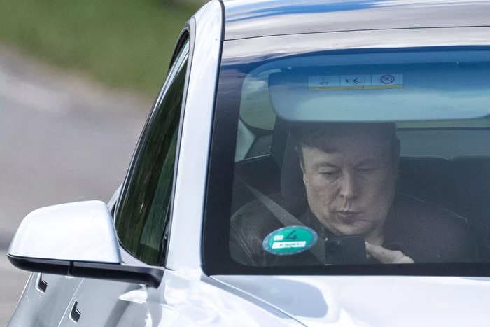 Elon Musk puts the brakes on AI development at Tesla until he gets more control