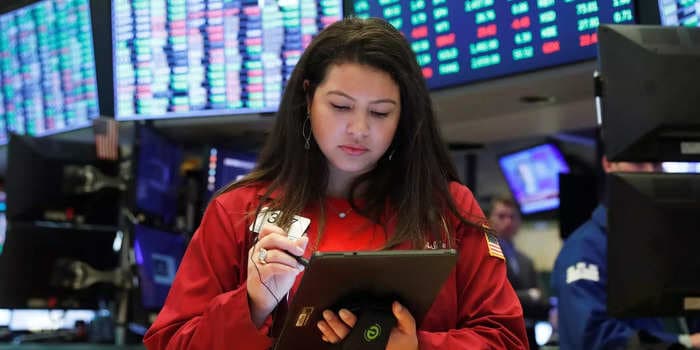 US stocks trade mixed as banks rebound and investors turn focus to April inflation data