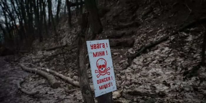 Russia's formidable minefields are 'insane' to navigate, with as many as 5 mines per square meter, Ukrainian official says