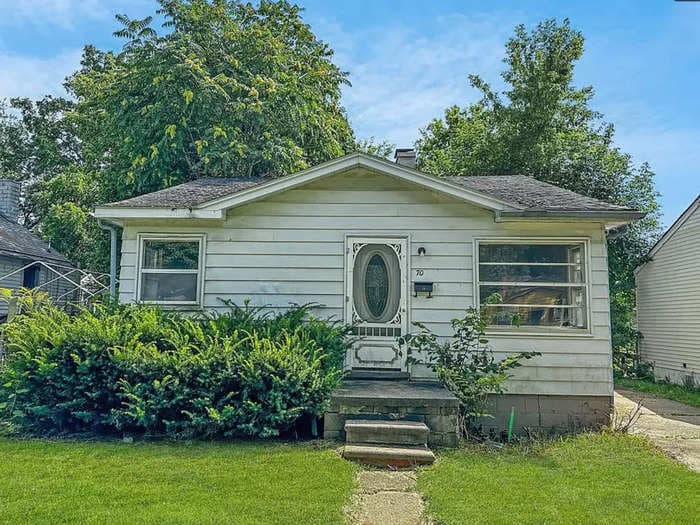 Forget Italy's 1 euro homes. You can buy a crumbling, 2-bedroom fixer-upper for $1 in Michigan.