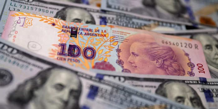 Argentina can dollarize without dollars, says economist who made the switch before
