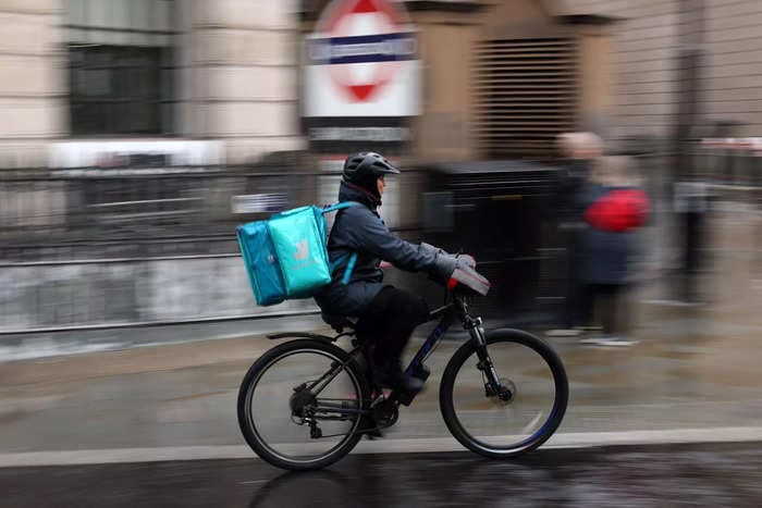 An underaged teenager rented a stranger's Deliveroo account to earn some extra money. He died on shift.