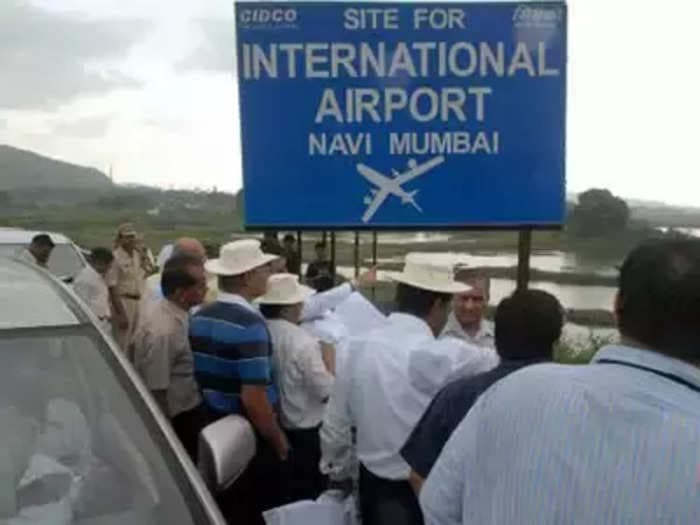 Commercial operations at Navi Mumbai Int'l Airport to commence by Mar 31, 2025: Scindia