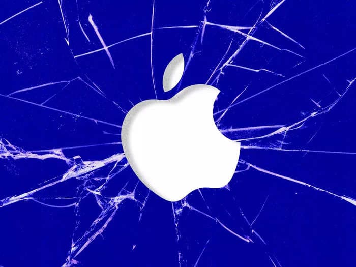 Apple's nightmarish year keeps getting worse