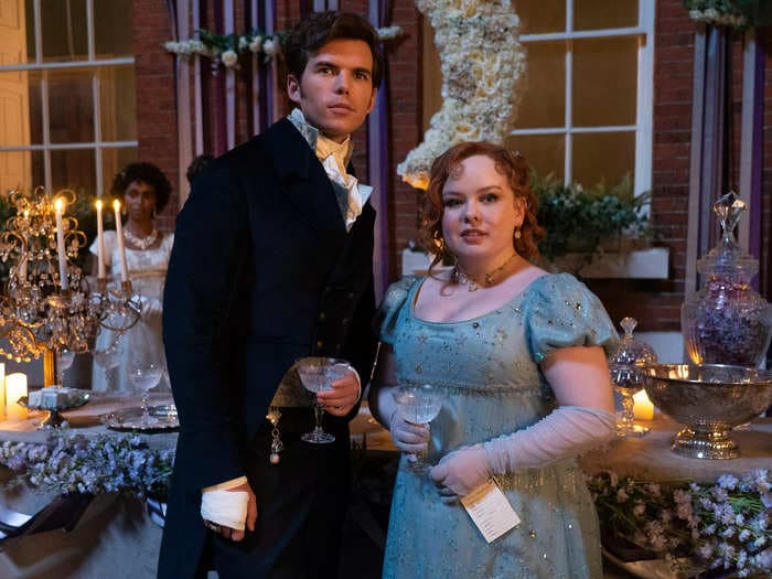 Teases about the 'Bridgerton' season 3 mirror scene have sent fans into a frenzy &mdash; here's what actually happens in the book