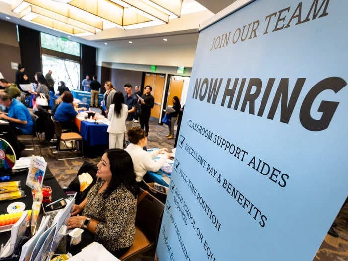 Looking for a career change? What the new Goldilocks labor market means for job seekers and workers