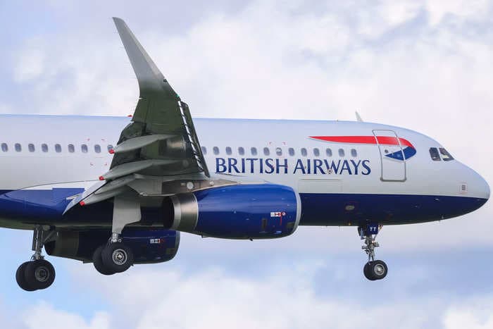 A British Airways flight to nowhere circled in the air for 4 hours after its weather monitoring system collapsed