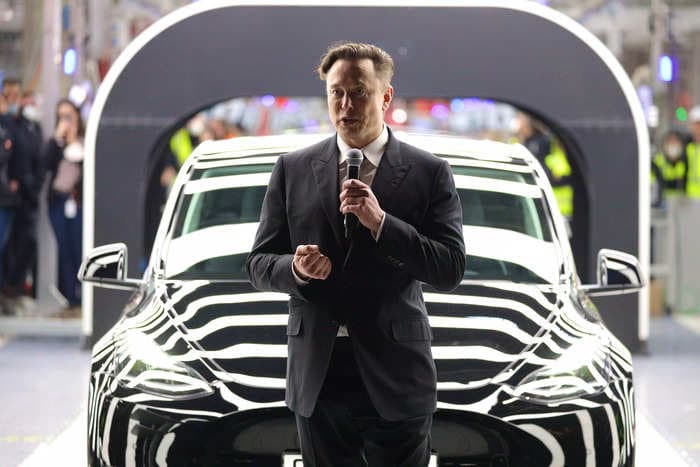 Tesla is blaming struggling EV sales on hybrid craze