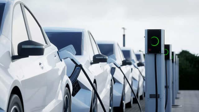 Goodbye, EV range anxiety? Indian-origin researcher unveils technique to fully charge electric vehicles within minutes!
