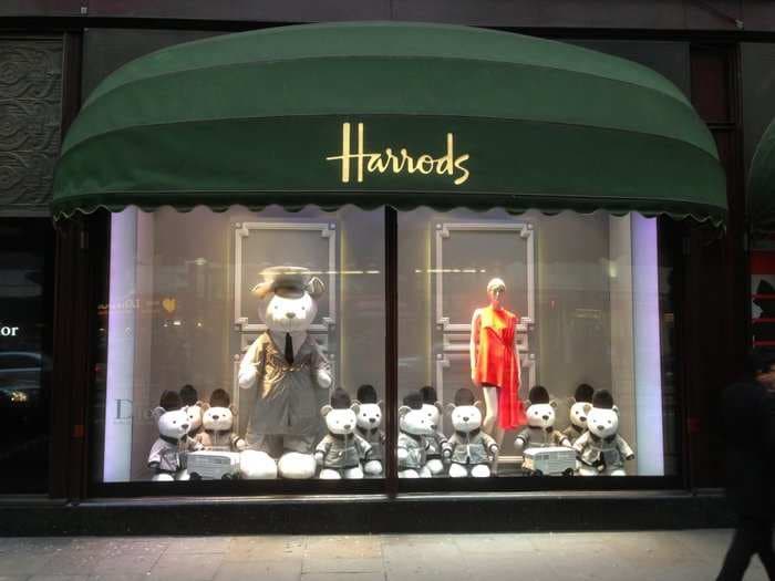 HARRODS CRISIS: Is The World's Most Famous Store Going Downhill?