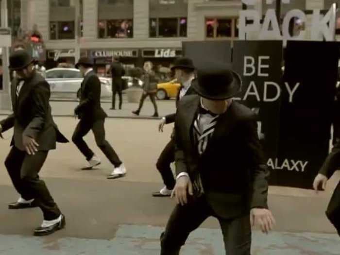 Samsung Hired A Galaxy S4-Themed Flash Mob To Dance In Times Square