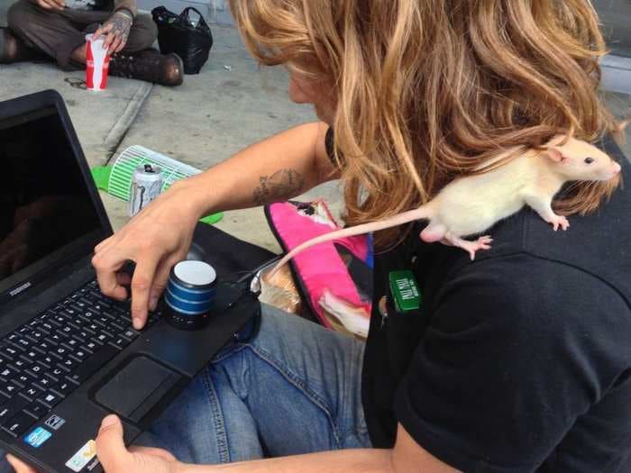 How Homeless People Use Technology: A Photo Essay On Street Poverty And Consumer Gadgets
