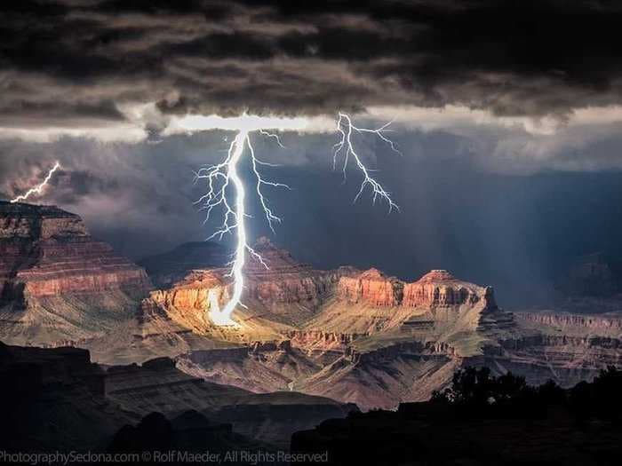 Gorgeous Landscape Photos Of A Grand Canyon Lightning Storm