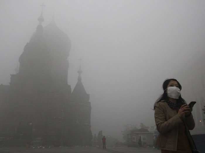 Smog Shuts Down Chinese City Of 11 Million