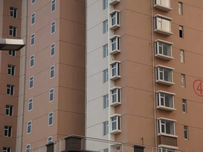 People Are Very Confused By This Chinese Apartment Building With Fake Windows