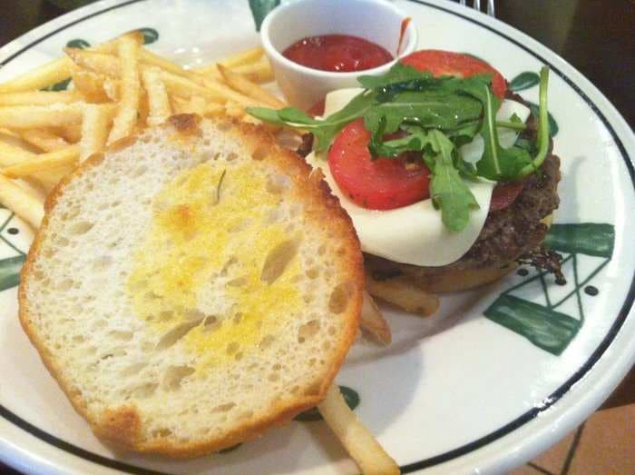 We Tried Olive Garden's New Italian-Style Burger - Here's The Verdict 