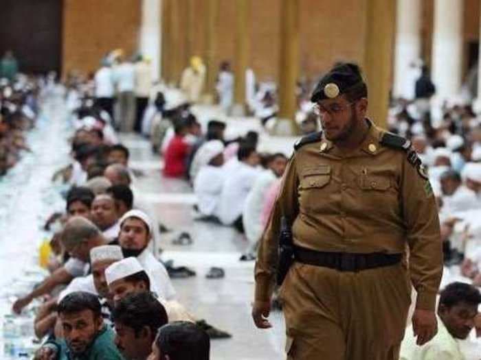 Saudi Religious Police Warn Against New Year's Celebrations 