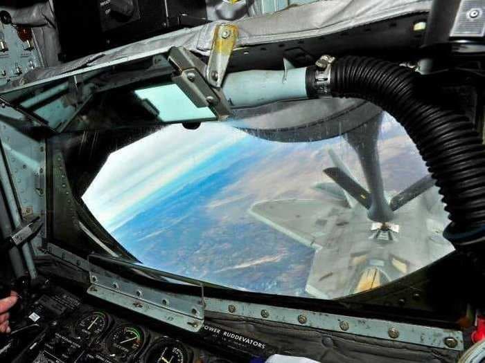 This Is What An In-Air Gasman Sees When Refueling An F-35 Lightening [Photo]