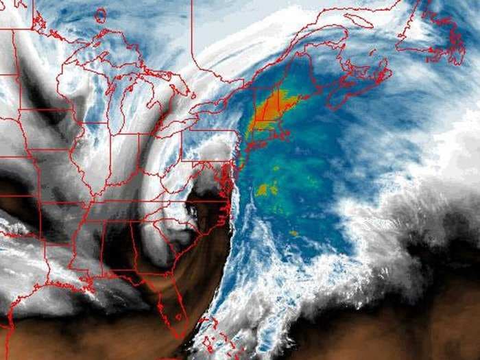 A Rare Weather Phenomenon Known As Thundersleet Is Hitting Virginia