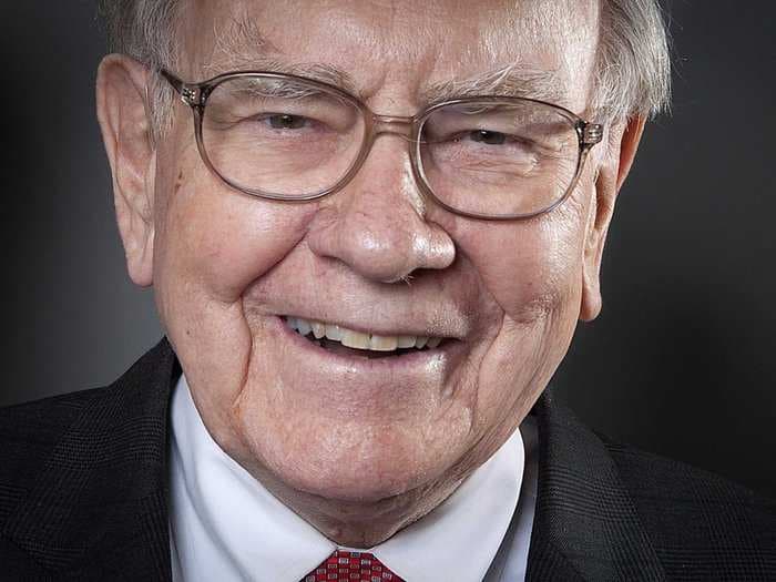 How To Invest Like Warren Buffett