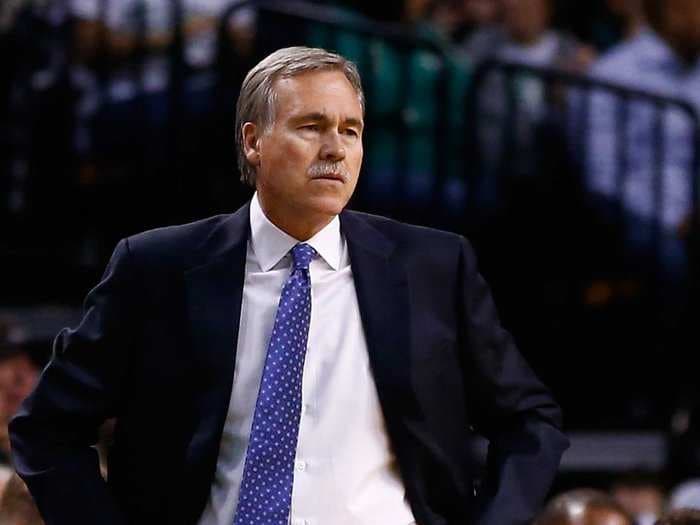 Mike D'Antoni Resigns As Coach Of The Lakers And Gives Up $4 Million