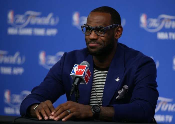 LeBron James Made $30 Million From The Apple-Beats Deal