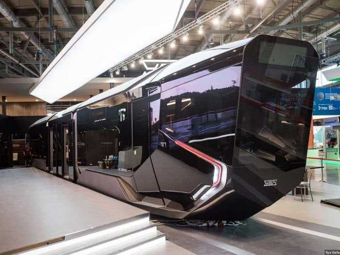 Big, Beautiful Photos Of Russia's New Tram Of The Future
