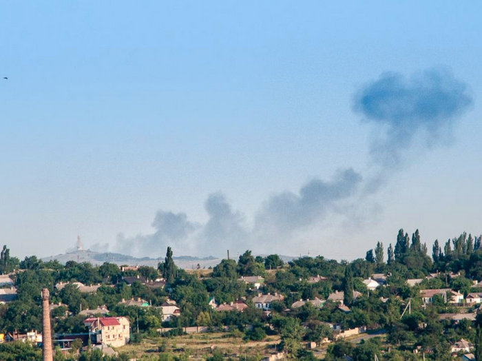 Local Ukraine Residents Says They Saw Rebels With Missiles Suspected Of Taking Down Malaysia Plane