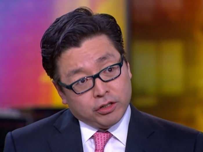 TOM LEE: These 8 Stocks Should Thrive When Oil Is Falling And The Dollar Is Rising