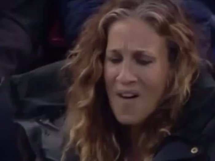 Sarah Jessica Parker looks disgusted with Tom Hanks in this amazing Vine