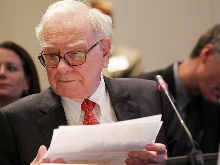 Warren Buffett revealed this 'great philosophy of life' in a letter to a hedge fund manager
