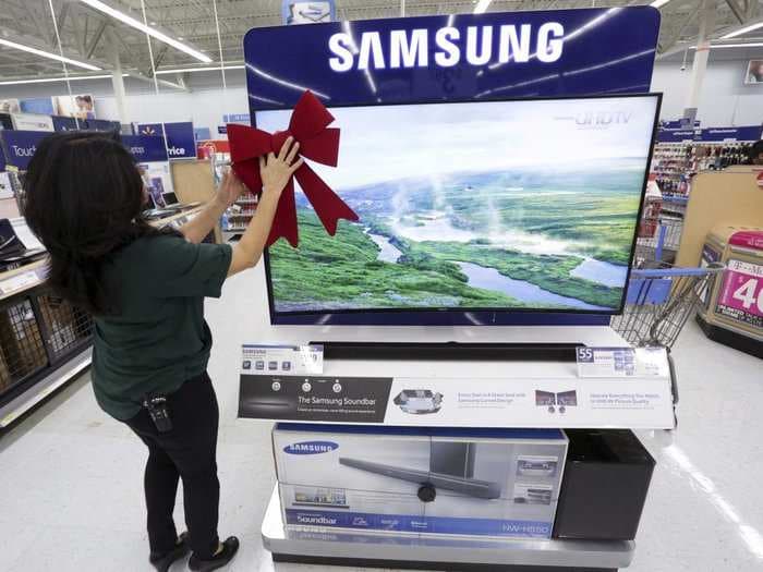 Wal-Mart launches massive sale to rival Amazon's new 'Prime Day' that promises 'more deals than Black Friday'