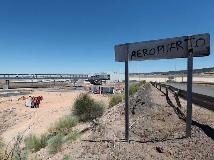 This billion-dollar 'ghost' airport is a creepy symbol of Spain's economic crisis