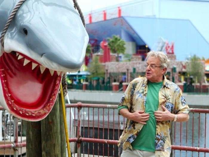 Here's how 'Sharknado 3' packed in all those celebrity cameos