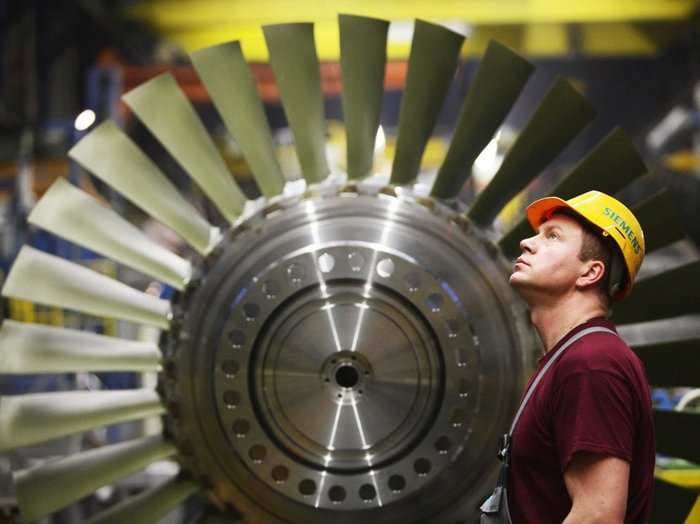 Durable goods orders beat expectations