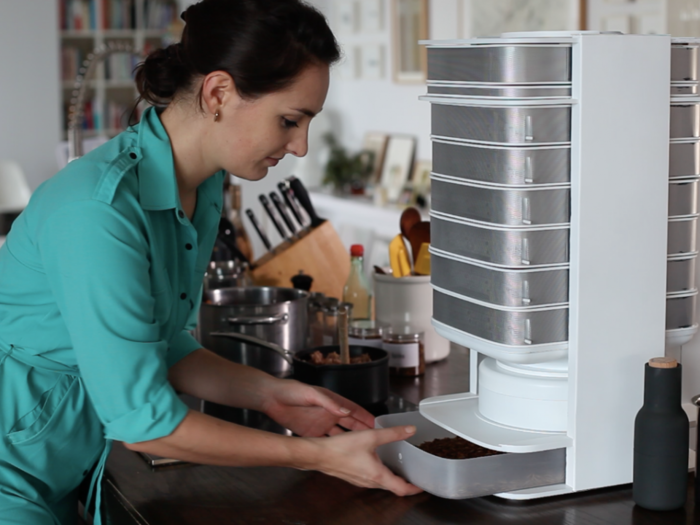This countertop hive lets you grow your own mealworms - and then eat them