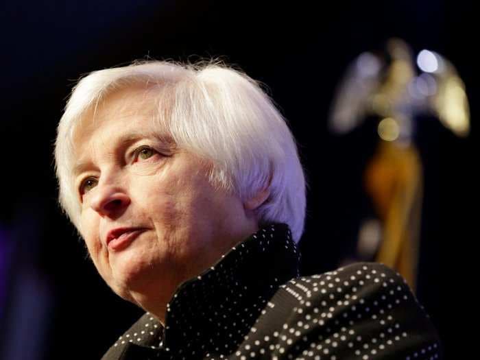 Fed holds rates, says the global economy is still in peril