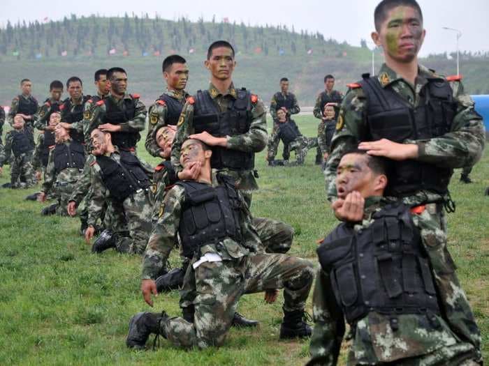19 images showing the brutal training for China's paramilitary police