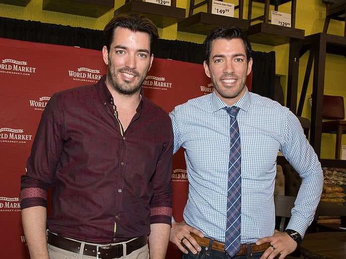 2 inexpensive tricks that could help your home sell for more money, from HGTV stars 'the Property Brothers'