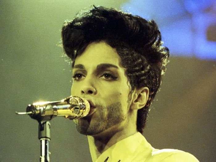 Sheriff says Prince's body showed 'no signs of trauma,' rules out suicide as cause of death