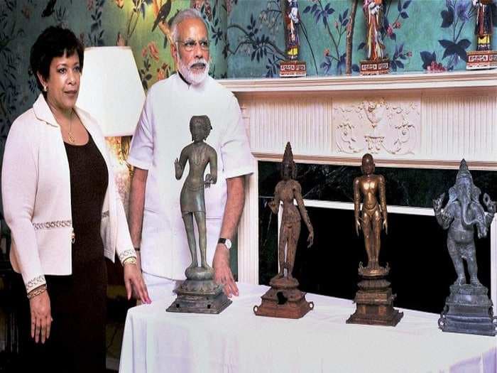 US has returned over 200 stolen artefacts to India