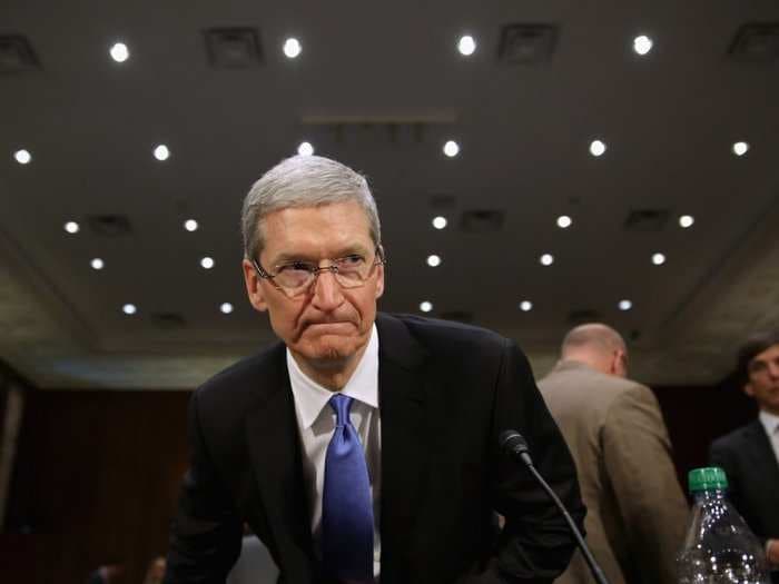 Apple CEO Tim Cook will fundraise for Republicans