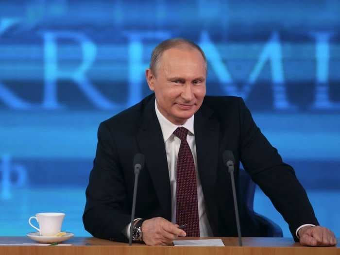 Putin is 'essentially trolling the US' by complimenting Trump - and the Brexit vote explains why