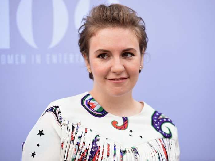 Lena Dunham wants to vandalize 'Jason Bourne' posters to remove all the guns