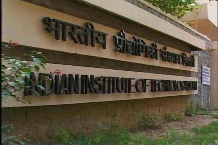 Now foreign students can enrol
in IITs with just one entrance examination